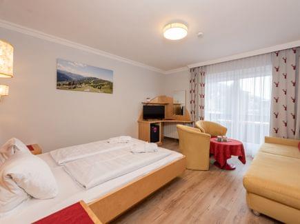 Rooms & suites