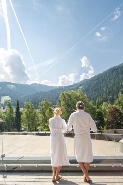 Autumn Magic: Thermal Spa, Mountains & Almrausch Bliss