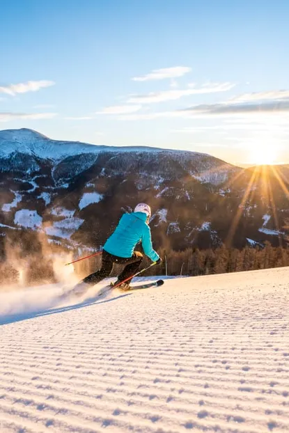 January Dream: Winter Tranquility & Free Night 5=4